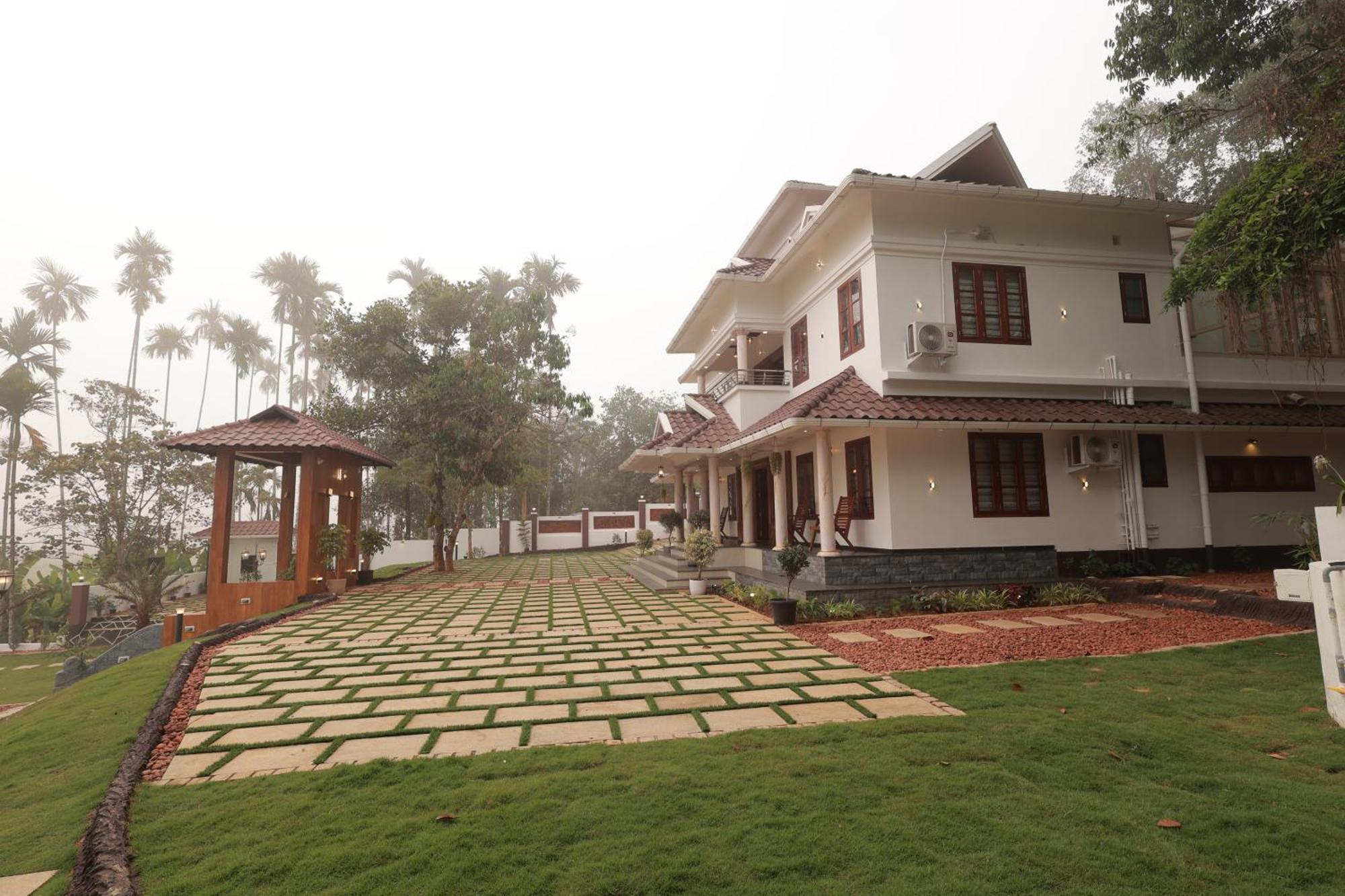 Tatvaura Resort Wayanad Padinjarathara Exterior foto